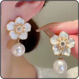 14K Gold Flower Pearl Drop Earrings for Women, Green Enamel Cluster Pearls Floral Dangle Earrings Trendy Round Pearl Flower Statement Ear Jewelry