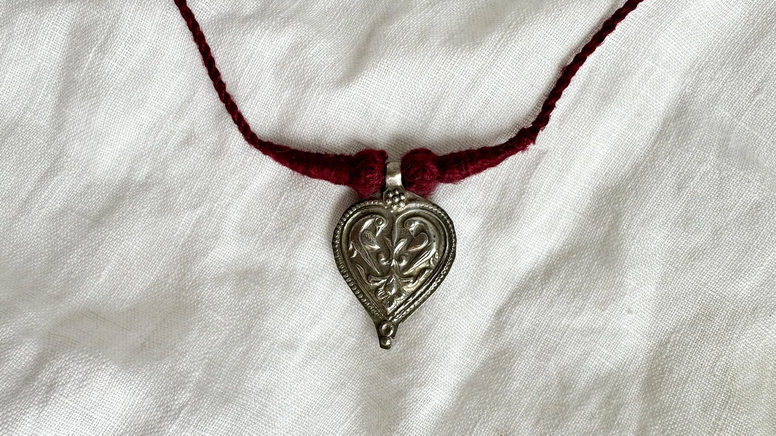 Birds Amulet Necklace. Antique. India. Sterling Silver. 1070.