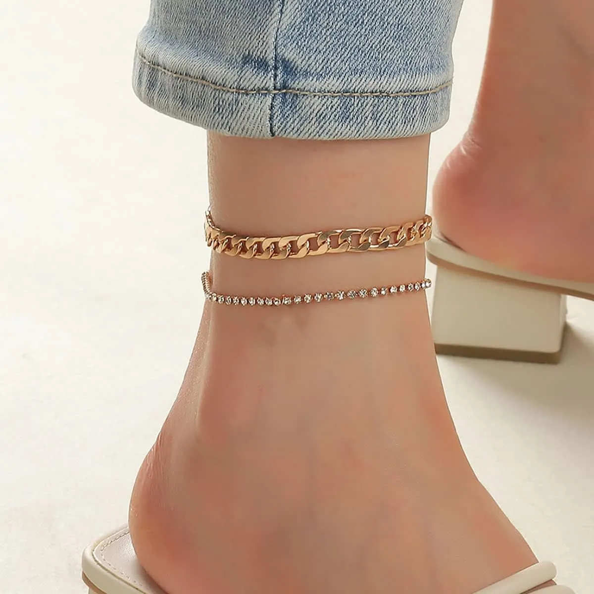 Butterfly Ankle Bracelet for Women Rhinestone Anklets Bulk Adjustable Layered Beach Ankle Bracelet Braided Chain Anklet Charm Ankle Bracelet Jewerly Gift