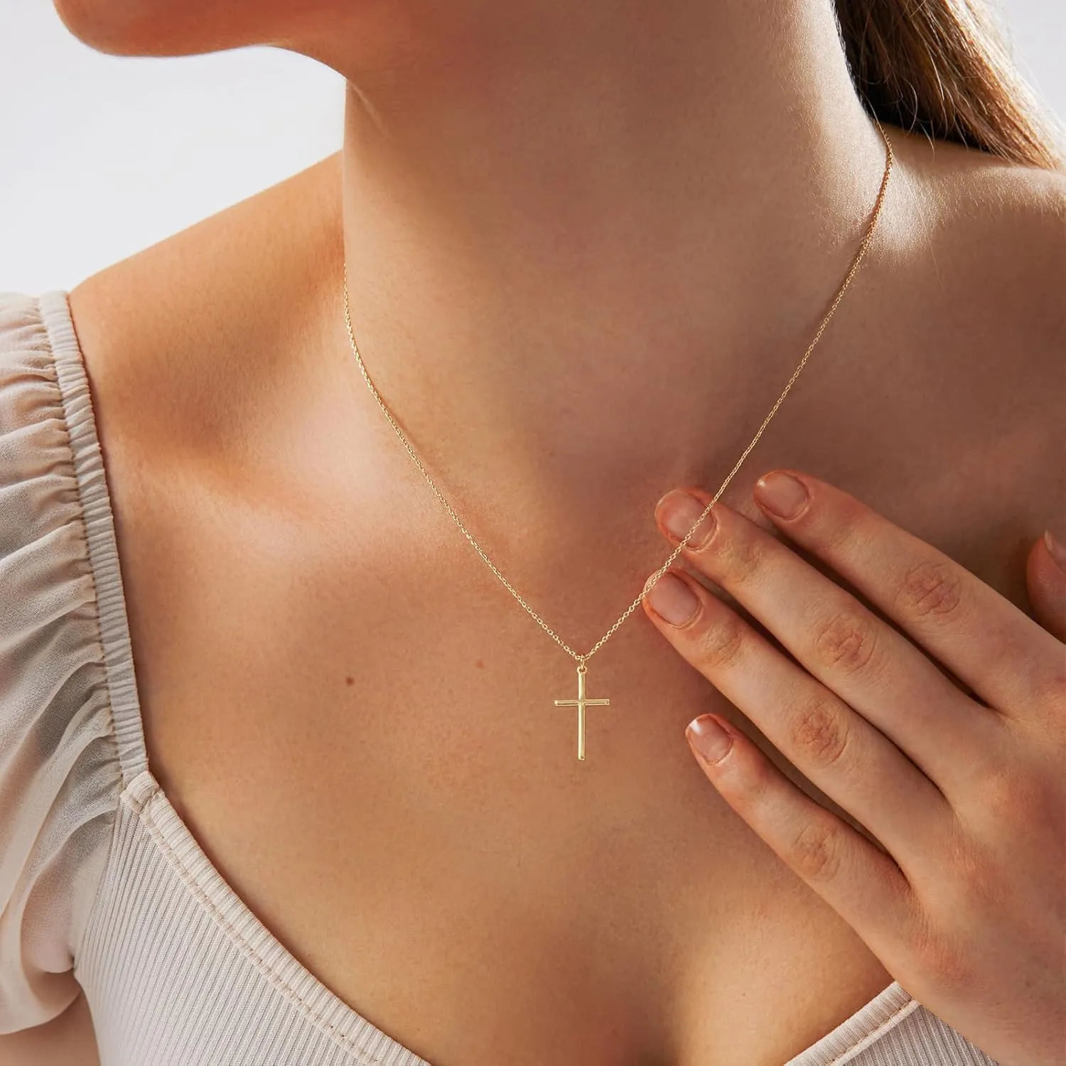 Cross Necklace for Women - 18K Gold Plated Cross Pendant Necklace Dainty Simple Gold Cross Necklace Tiny Gold Cross Necklaces for Women Trendy Gold Jewelry for Women Gift