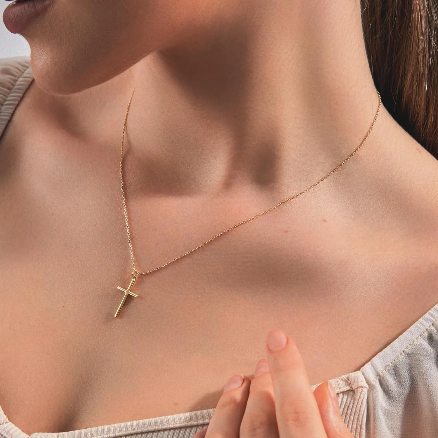 Cross Necklace for Women - 18K Gold Plated Cross Pendant Necklace Dainty Simple Gold Cross Necklace Tiny Gold Cross Necklaces for Women Trendy Gold Jewelry for Women Gift