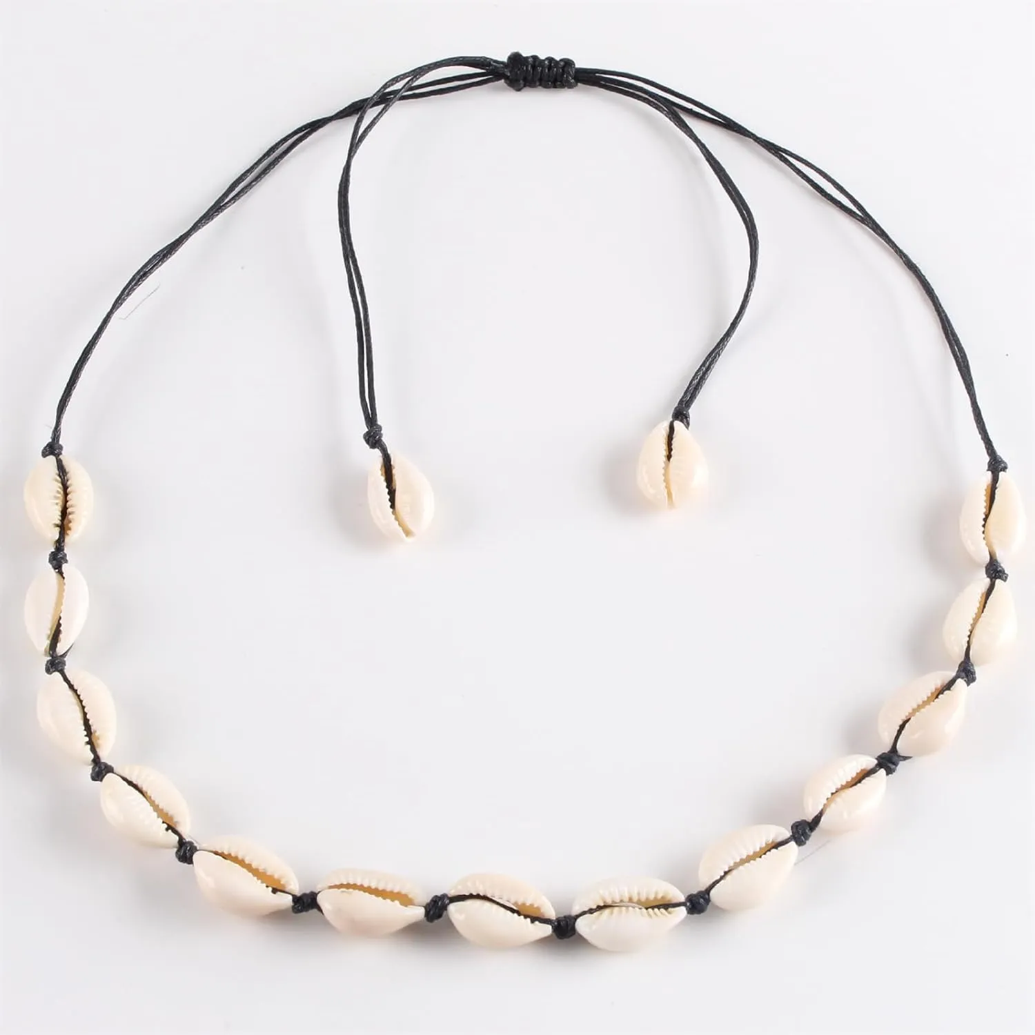 Dreuyet Puka Shell Necklace for Men Women Bohemian Handmade Natural White Colorful Irregular Shell Choker Necklace Adjustable Seashell Necklace Cowrie Hawaiian Summer Beach Boho Jewelry Gifts