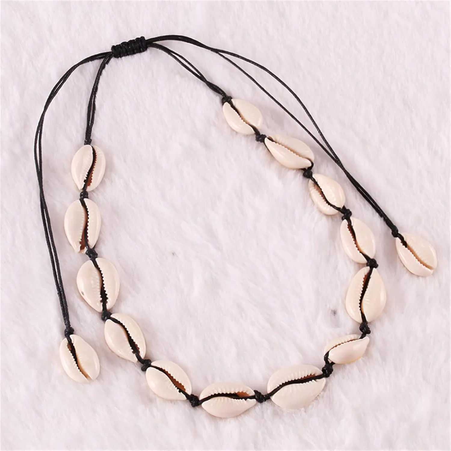 Dreuyet Puka Shell Necklace for Men Women Bohemian Handmade Natural White Colorful Irregular Shell Choker Necklace Adjustable Seashell Necklace Cowrie Hawaiian Summer Beach Boho Jewelry Gifts