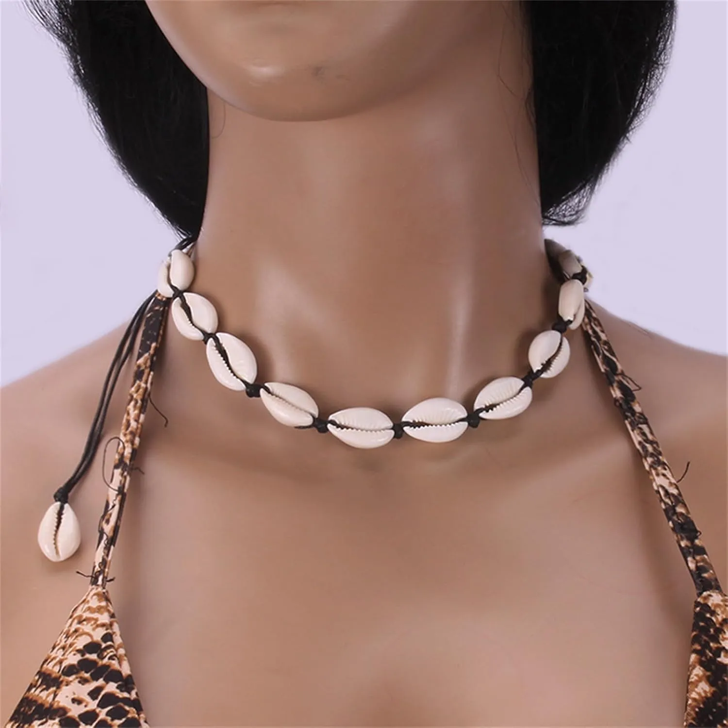Dreuyet Puka Shell Necklace for Men Women Bohemian Handmade Natural White Colorful Irregular Shell Choker Necklace Adjustable Seashell Necklace Cowrie Hawaiian Summer Beach Boho Jewelry Gifts
