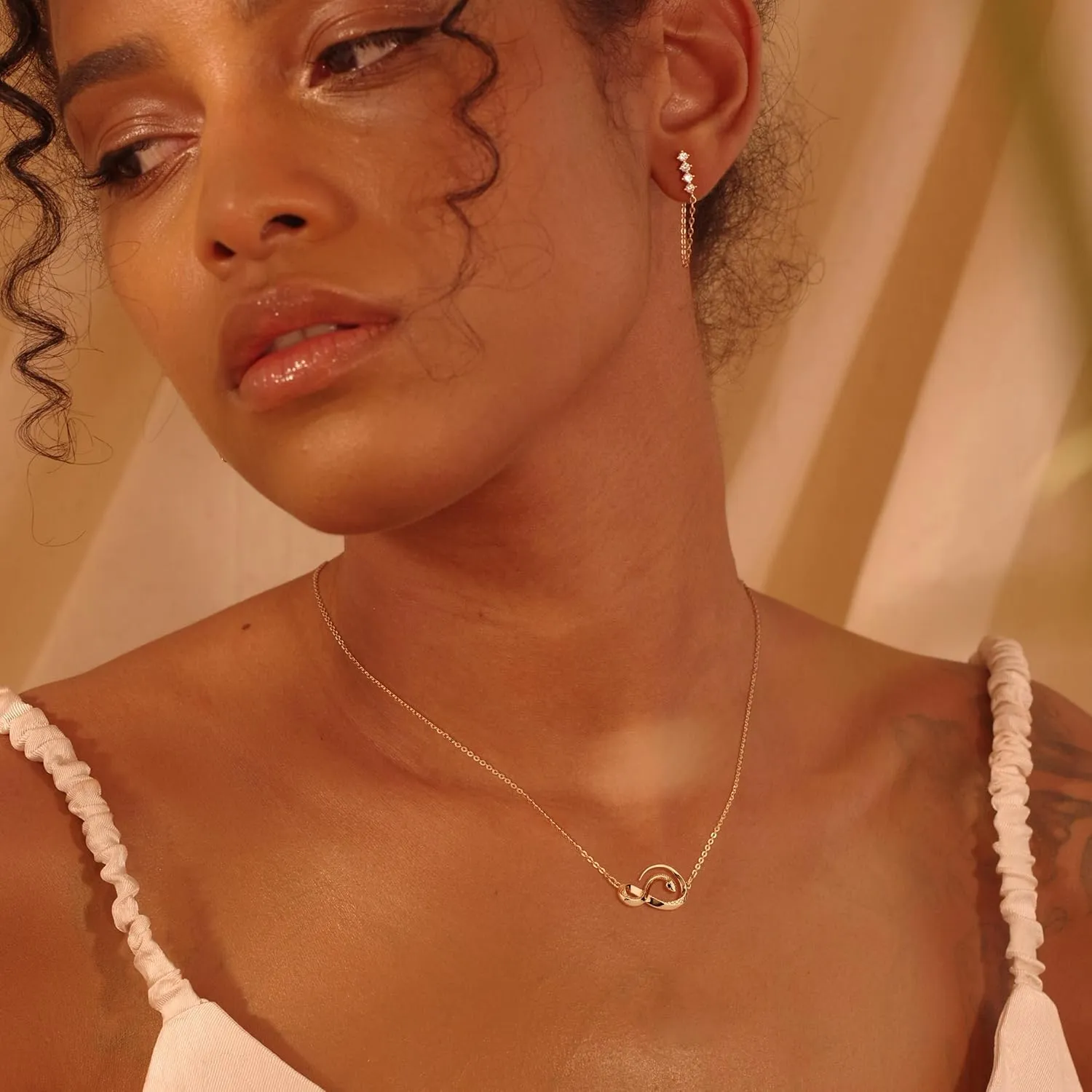 Fettero Animal Necklaces for Women Gold Plated Necklace Butterfly Bird Cat Elephant Snake Bull Pendant Necklace Dainty Chain 14K Gold Plated Minimalist Simple Cute Jewelry
