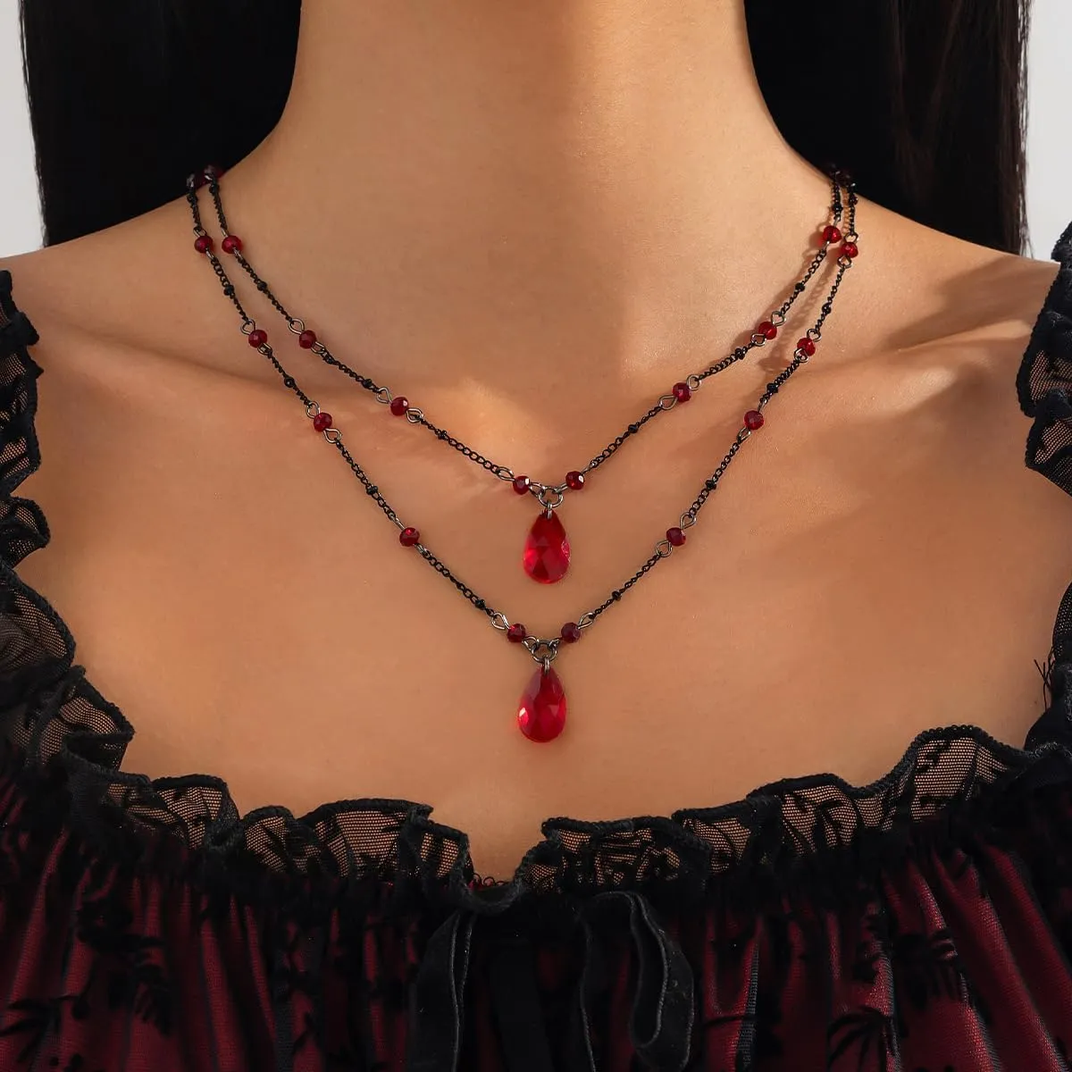 Gothic Layered Y Necklace Black Red Crystal Beads Choker Goth Vampire Blood Drop Necklace Vintage Gothic Tassel Necklaces Birthday Party Christmas Cosplay Halloween Jewelry for Women