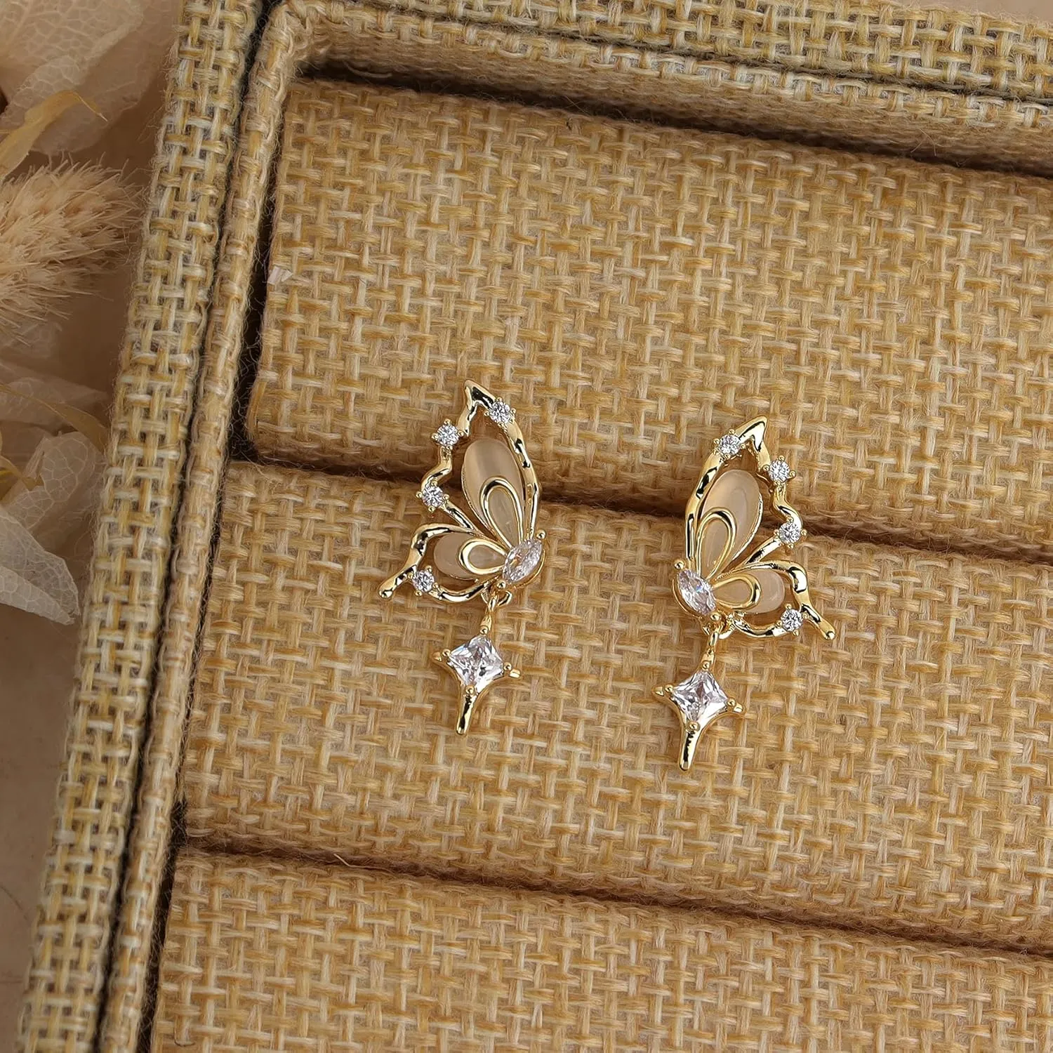 JeanBeau Pearl Flower Leaf Stud Earrings for Women Statement Cluster CZ Pearls Earing Gold Plated Sterling Silver Wedding Prom Birthday Fashion Jewelry Gift
