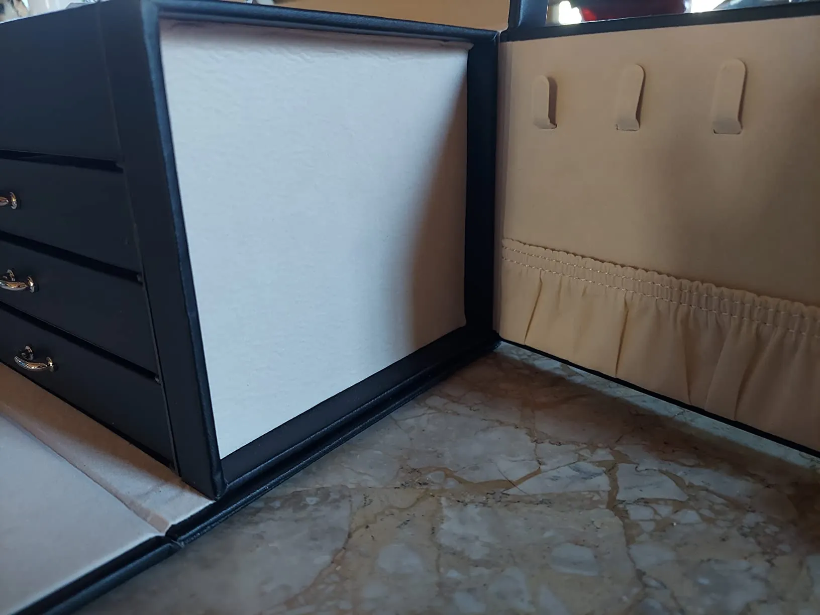 Jewelry Box, Jewelry Organizer 4 Levels, Lockable Jewelry Storage Case with Trays, Velvet Lining