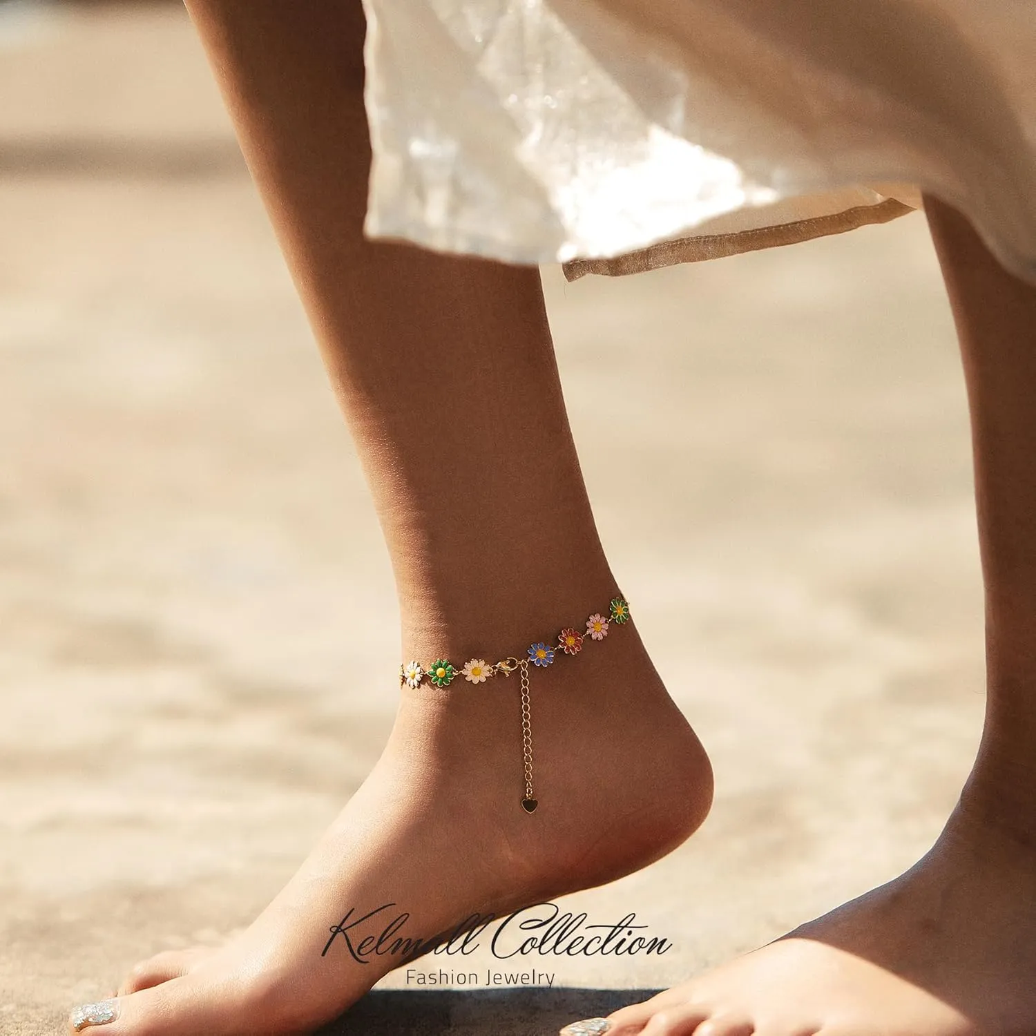 KELMALL Boho Gold Anklets Bracelets for Women, 14K Gold Plated Cute Daisy Beach Waterproof Foot Anklet Bracelet Summer Jewelry Gift, Adjustable Size