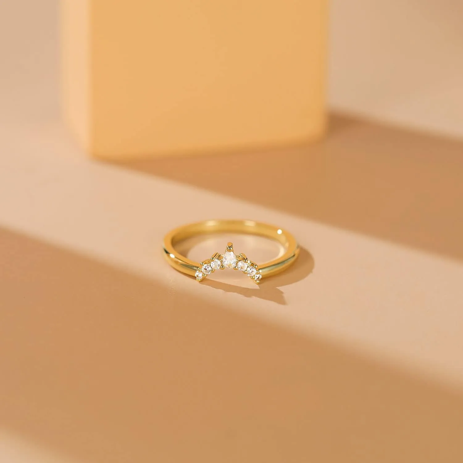 Mameloly Wedding Bands for Women Pear & Round Shaped CZ Cubic Zirconia Curved Stackable Engagement Rings for Her Size 4-12