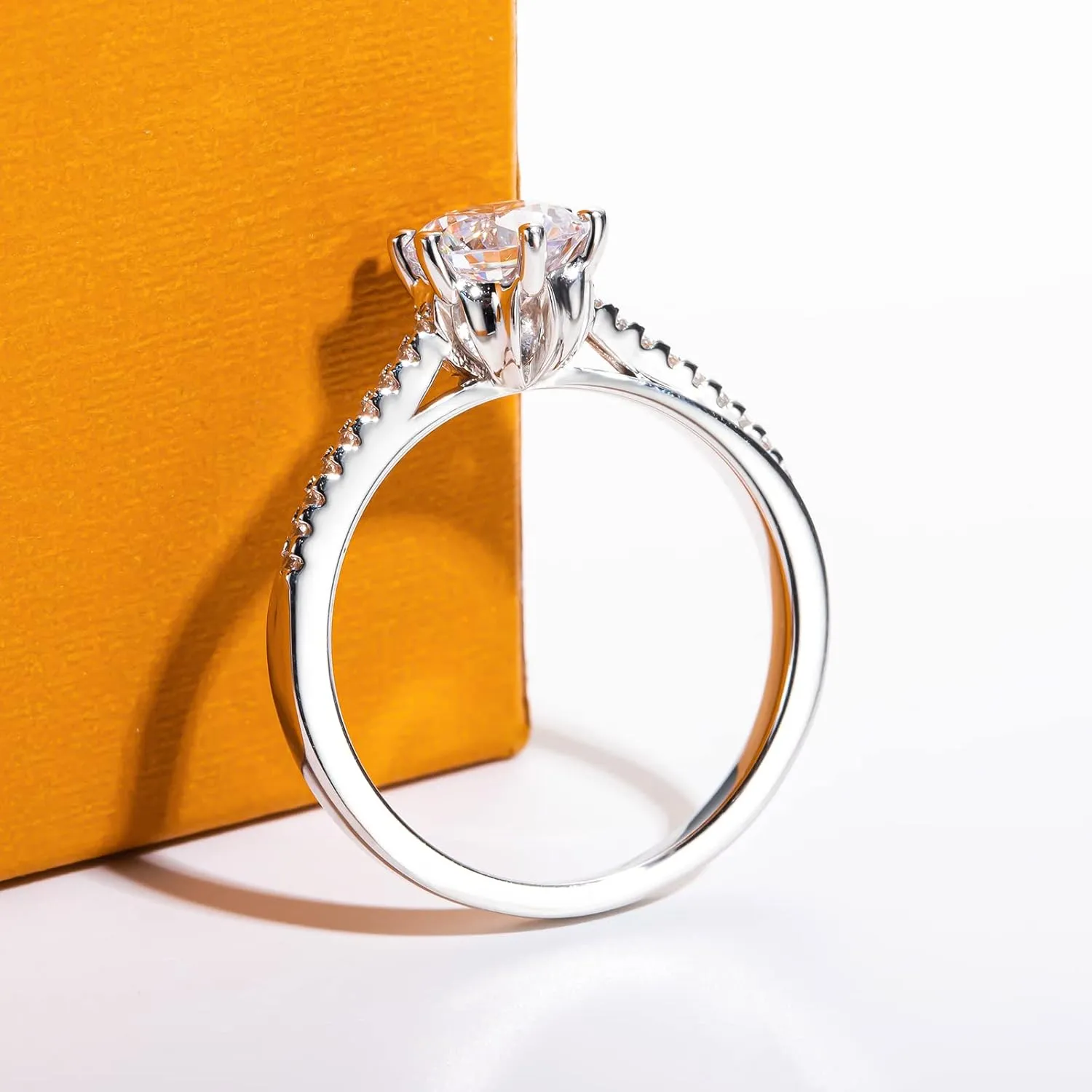 Moissanite Engagement Rings 1ct D Color VVS1 Clarity Round Brilliant Cut S925 Sterling Silver 6 Prong Solitaire Stackable Promise Rings for Women with Certificate