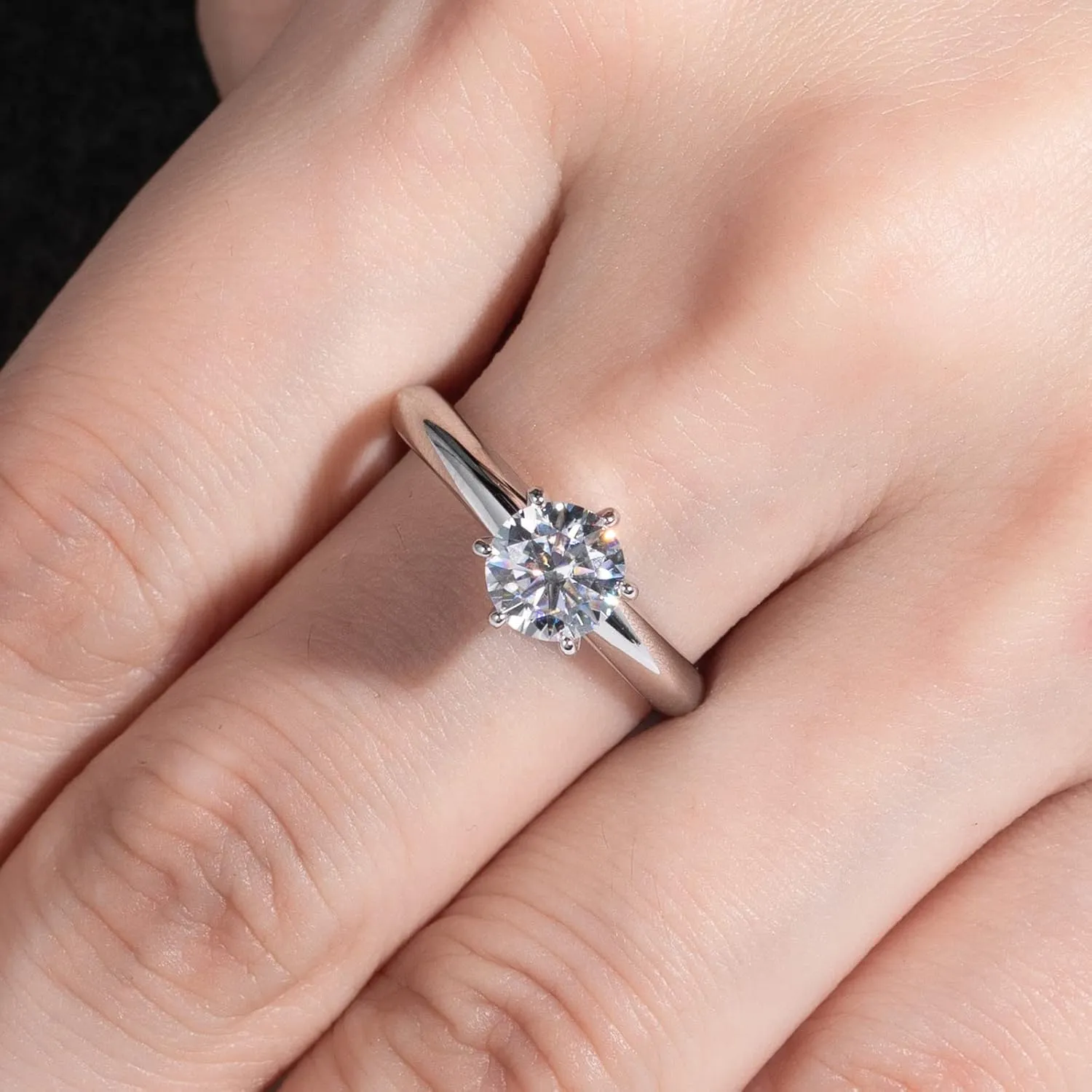Moissanite Ring, 0.5/1/1.5/2/2.5/3CT Round Brilliant Cut Six Prong Solitaire Gold Plated 925 Sterling Silver Engagement Promise Wedding Rings for Women with Certificate