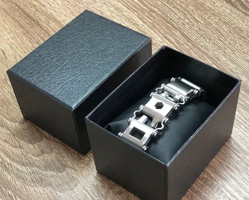 Multifunctional Tool Bracelet
