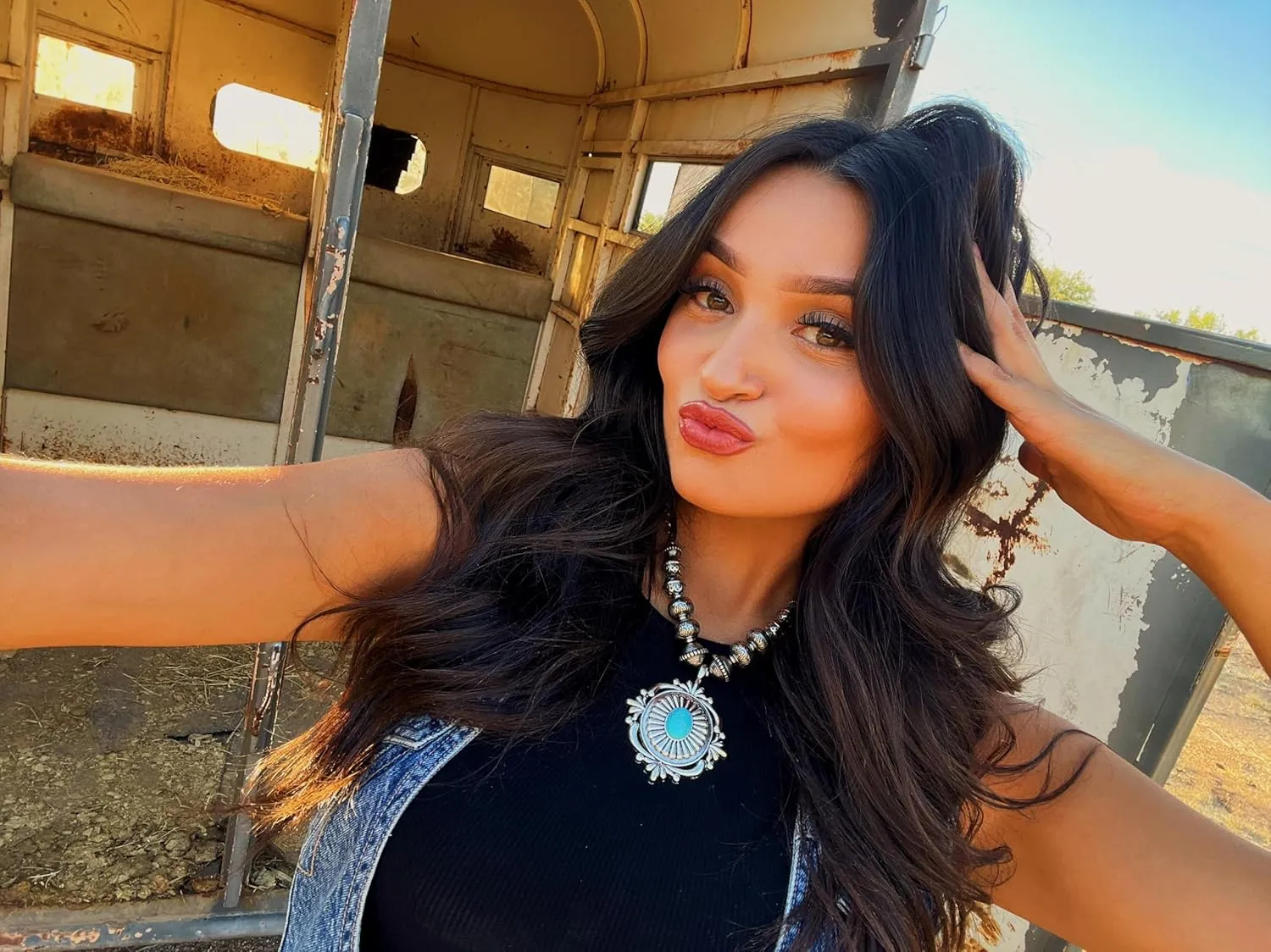 Rustic Couture's Western Jewelry Set for Women Cowgirl Vintage Western Necklace Earring