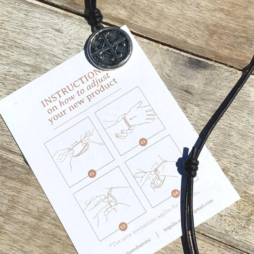 Serenity Prayer Men Necklace - Medallion Rustic, Coin, Silver Cross Charm, Women Gold Pendant, Mens Gifts, God Faith, Religious Jewelry, Catholic Accessories (Silver, Black Leather)