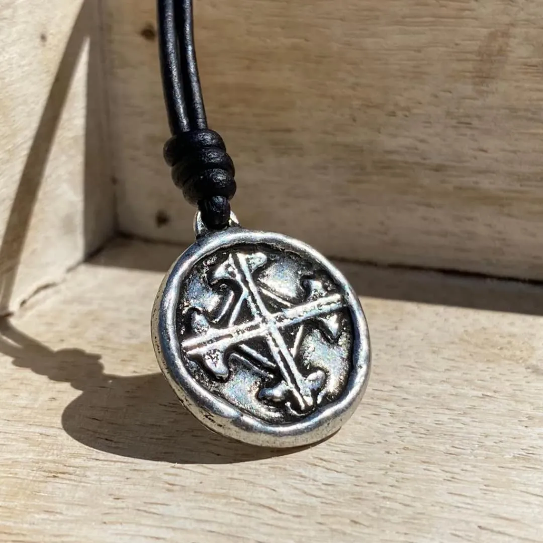 Serenity Prayer Men Necklace - Medallion Rustic, Coin, Silver Cross Charm, Women Gold Pendant, Mens Gifts, God Faith, Religious Jewelry, Catholic Accessories (Silver, Black Leather)