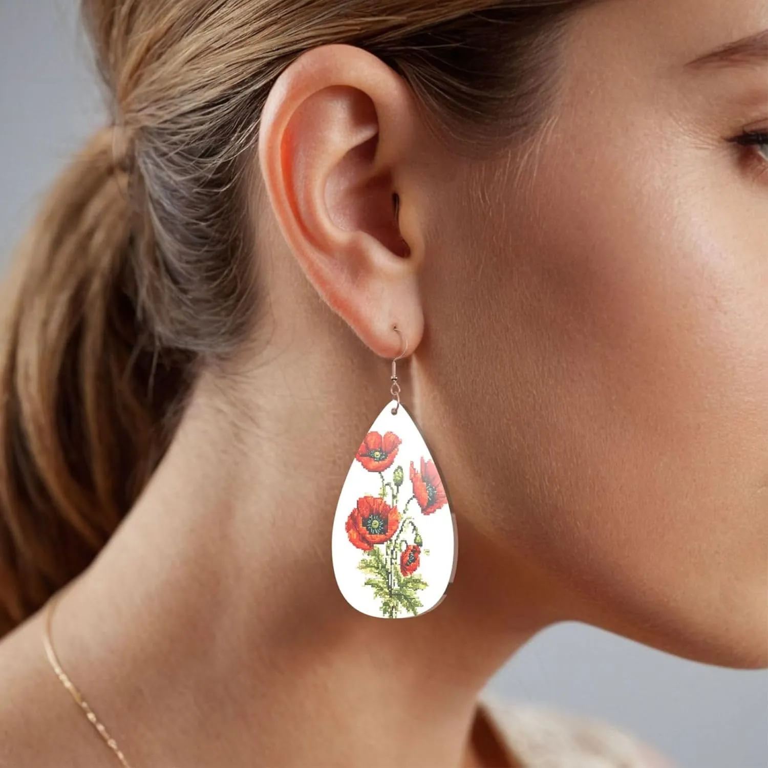 Stylish Drop-Shaped Acrylic Earrings Lightweight Printed Teardrop Dangle Earrings for Women (Beautiful Poppy Flower Ink)