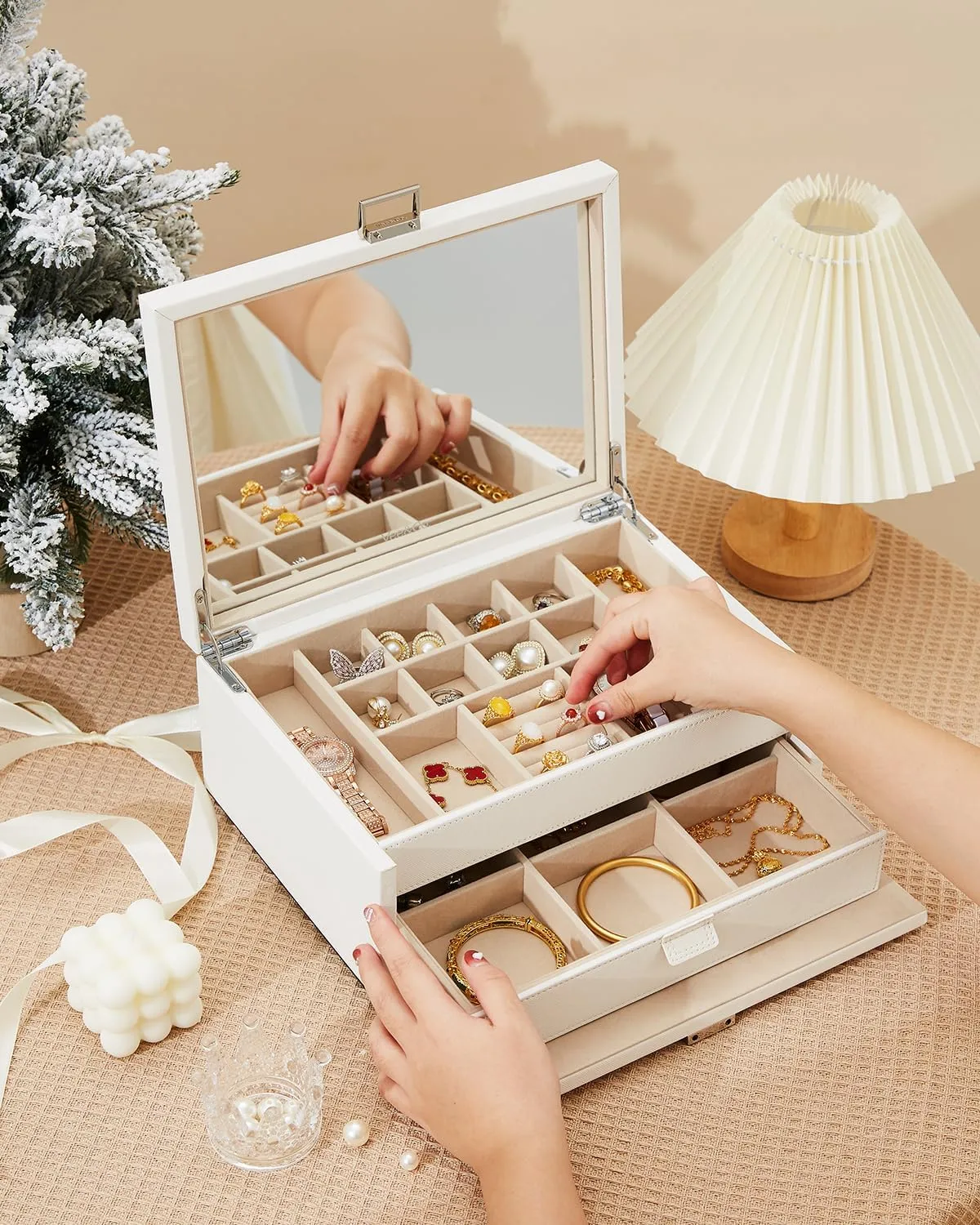 Vee Jewelry Box with Lid,2-Layer Jewelry Organizer with big Mirror, PU Leather Jewelry Storage Display Holder for Necklace Earrings Rings Bracelets,Lockable,Gift for Women Girls (2 Layers White)