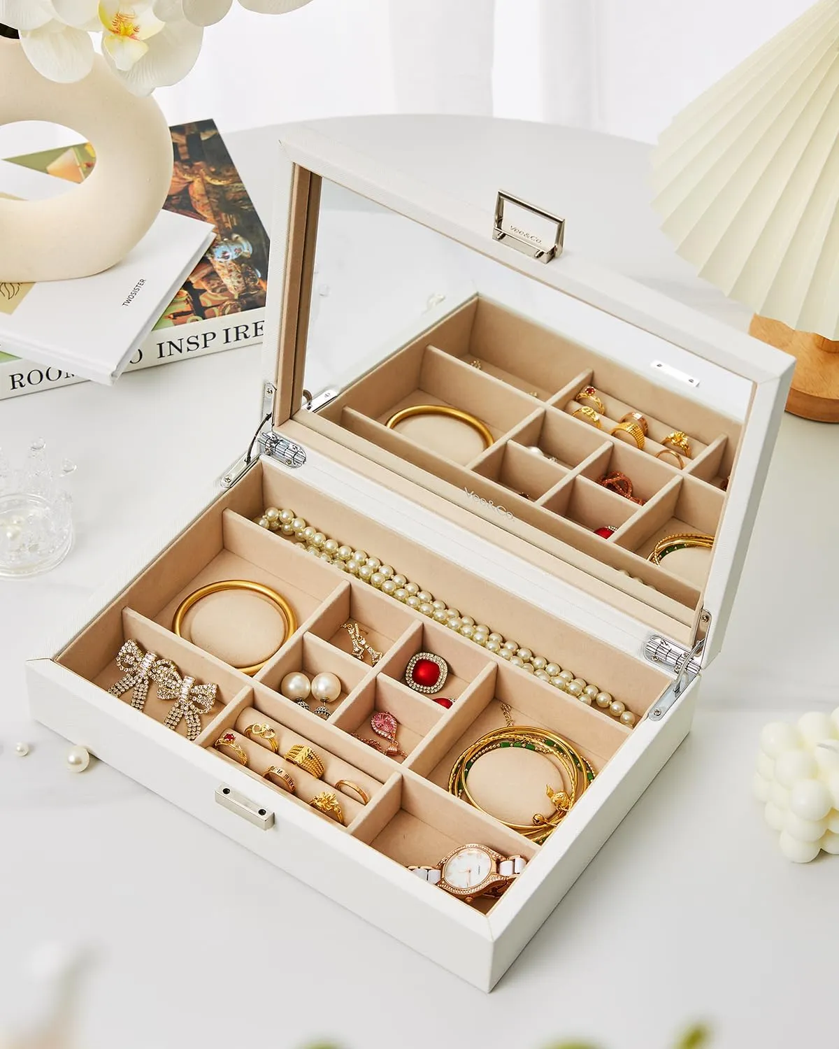 Vee Jewelry Box with Lid,Jewelry Organizer with big Mirror,PU Leather Jewelry Storage Display Holder for Necklace Earrings Rings Bracelets,Lockable,Gift for Women Girls(White)
