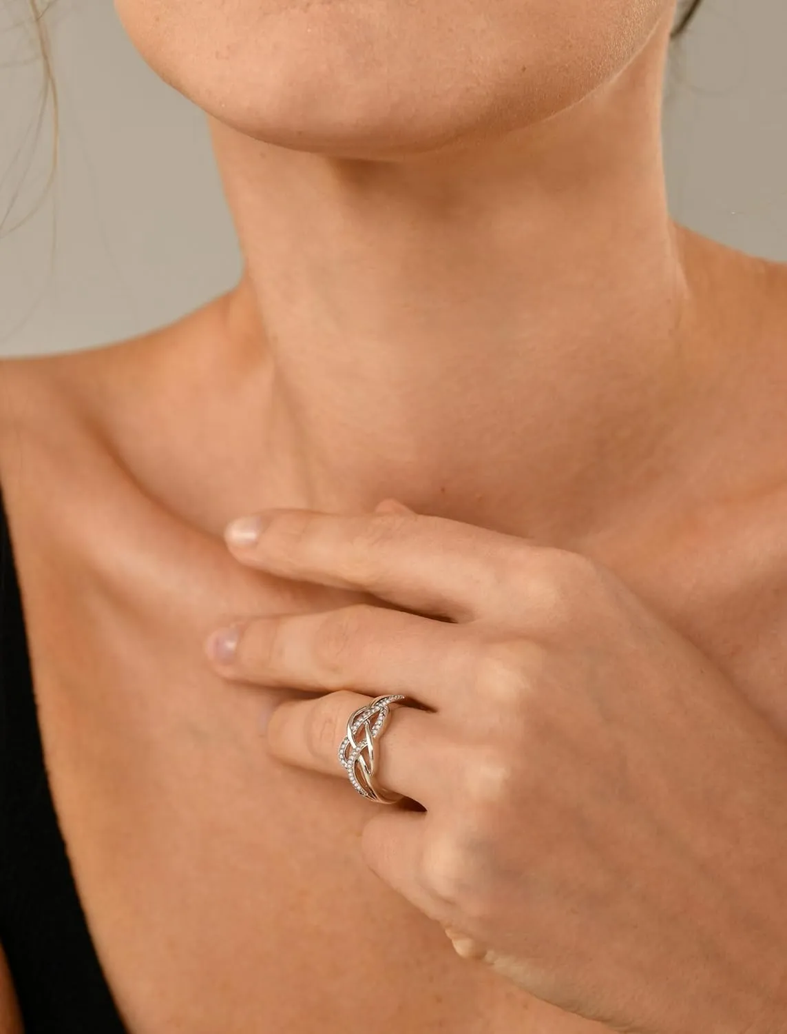 YL Celtic Knot Rings 925 Sterling Silver Twisted Knot Ring 18k White Gold Plated Infinity Statement Rings